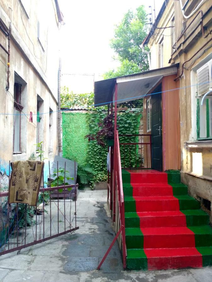 Apartment Nr Railway Station Odessa Exterior foto